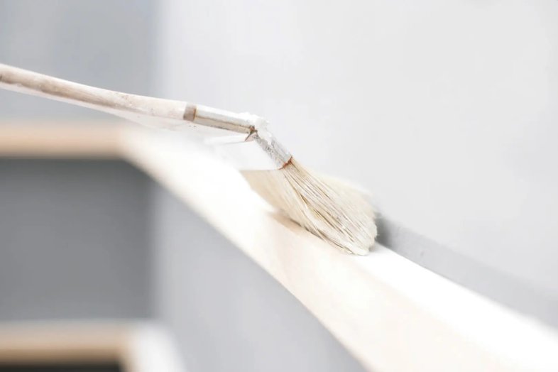 Peinture en batiment ravalement exterieur et interieur